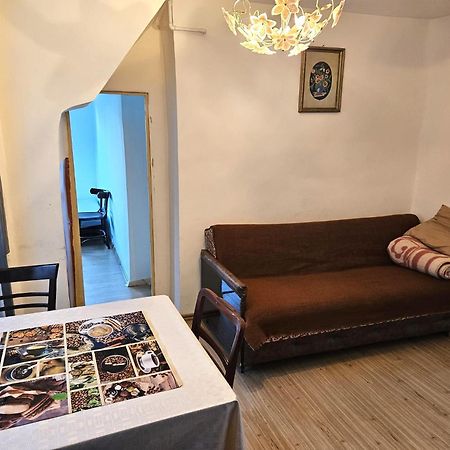 Apartament Retro-Relax ซินายา ภายนอก รูปภาพ